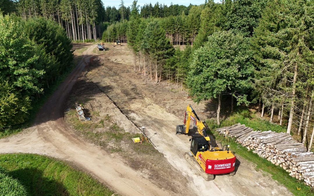 Erdbau für Zuwegung und Montageflächen